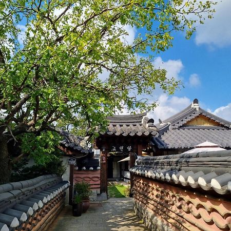 Hotel Gohyundang à Jeonju Extérieur photo