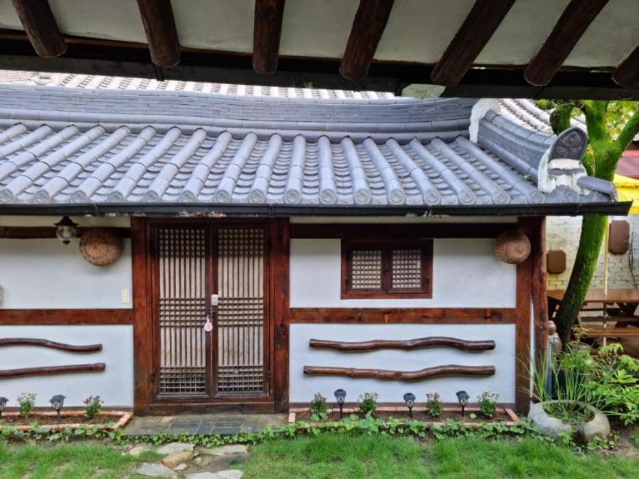 Hotel Gohyundang à Jeonju Extérieur photo