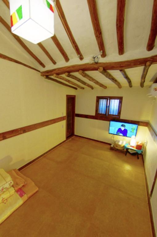 Hotel Gohyundang à Jeonju Extérieur photo